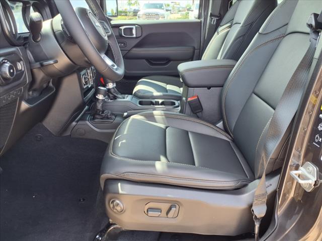 new 2025 Jeep Wrangler car, priced at $49,620