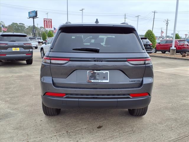 new 2025 Jeep Grand Cherokee car, priced at $44,207