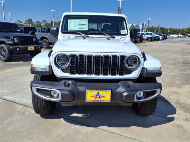 new 2024 Jeep Gladiator car, priced at $44,753