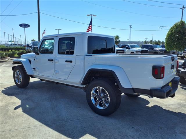 new 2024 Jeep Gladiator car, priced at $44,753