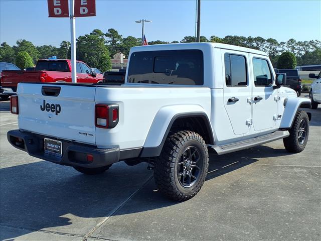 new 2025 Jeep Gladiator car, priced at $49,855