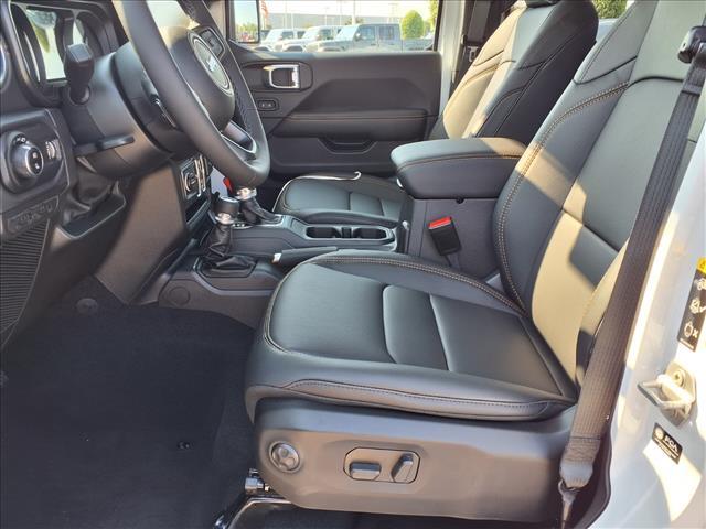 new 2025 Jeep Gladiator car, priced at $49,855
