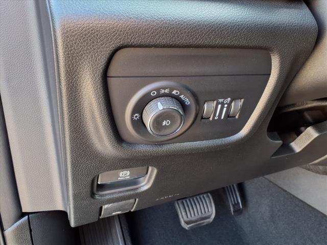 new 2025 Jeep Grand Cherokee car, priced at $41,520