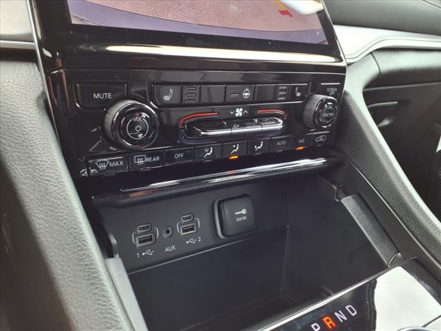 new 2025 Jeep Grand Cherokee L car, priced at $43,520