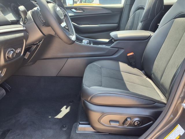 new 2025 Jeep Grand Cherokee car, priced at $38,230
