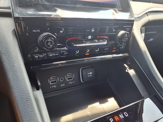 new 2025 Jeep Grand Cherokee car, priced at $38,230