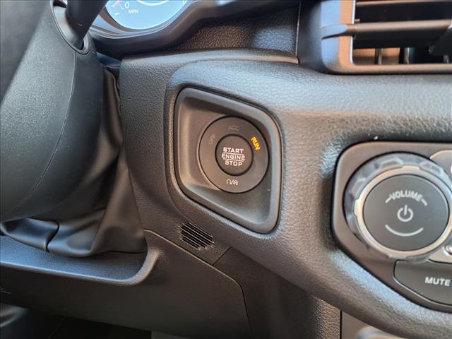 new 2025 Jeep Wrangler car, priced at $39,782