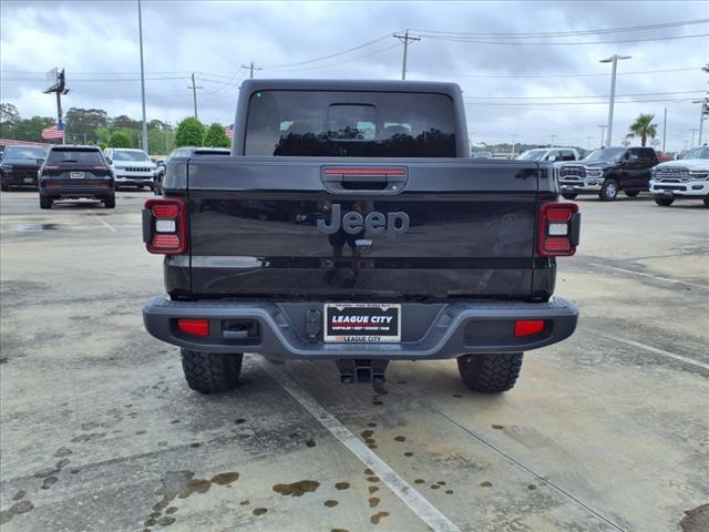 new 2025 Jeep Gladiator car