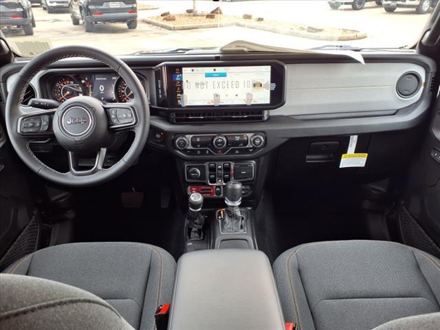 new 2025 Jeep Gladiator car
