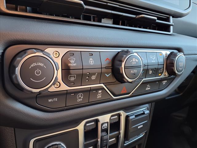 new 2025 Jeep Gladiator car, priced at $50,450