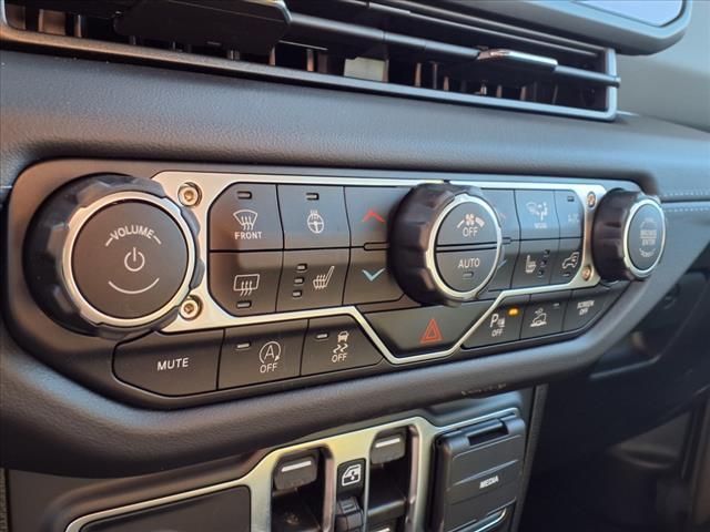 new 2025 Jeep Gladiator car, priced at $59,590