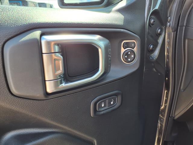 new 2025 Jeep Gladiator car, priced at $44,700