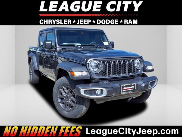 new 2025 Jeep Gladiator car, priced at $44,700