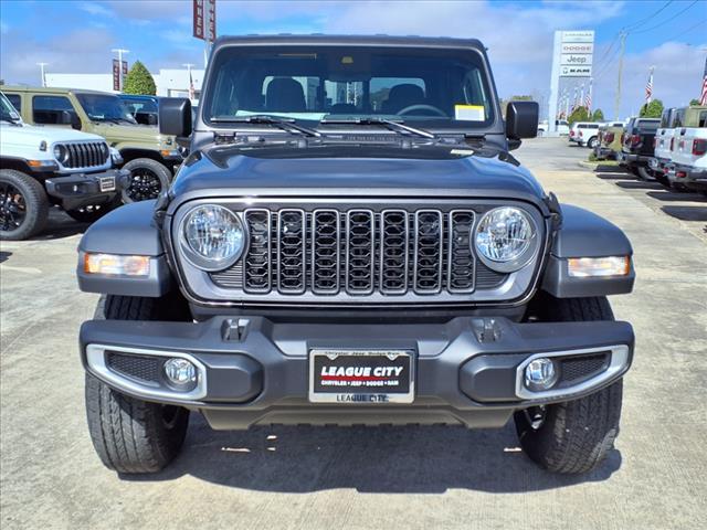 new 2025 Jeep Gladiator car, priced at $44,700