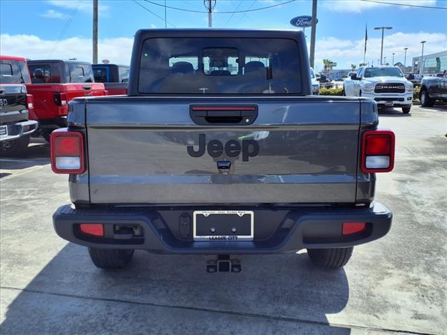 new 2025 Jeep Gladiator car, priced at $44,700