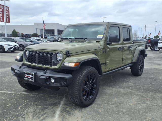 new 2025 Jeep Gladiator car, priced at $44,680