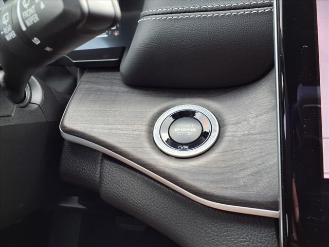 new 2025 Jeep Grand Cherokee car, priced at $45,940