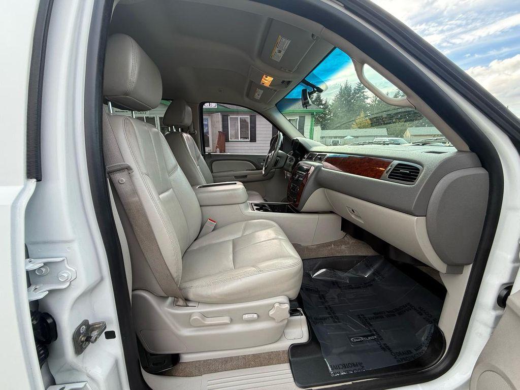 used 2009 Chevrolet Suburban car, priced at $10,980