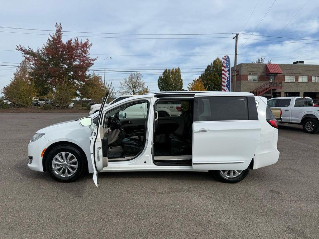 used 2018 Chrysler Pacifica car, priced at $13,980