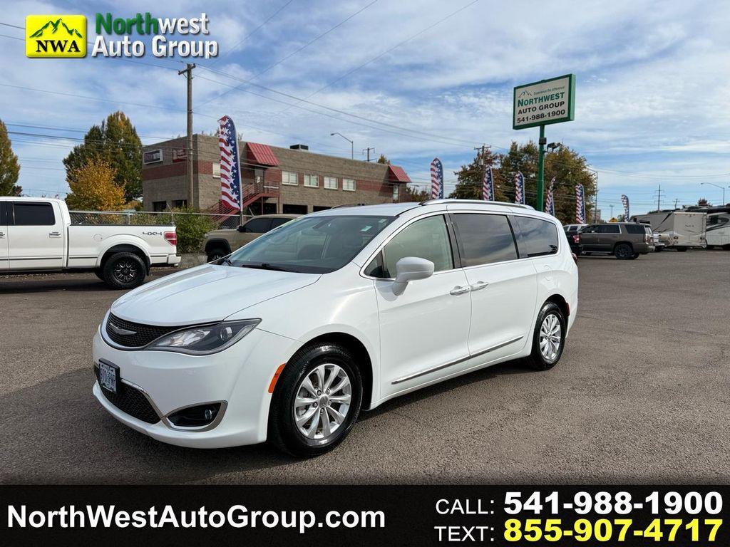 used 2018 Chrysler Pacifica car, priced at $13,980