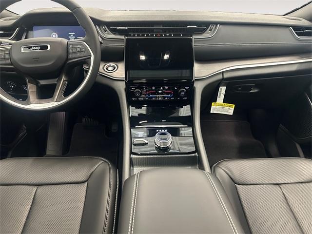 new 2025 Jeep Grand Cherokee car, priced at $57,335