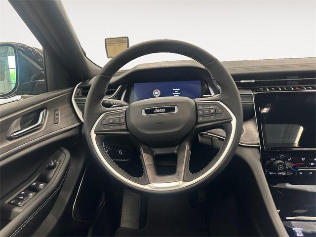 new 2025 Jeep Grand Cherokee car, priced at $57,335