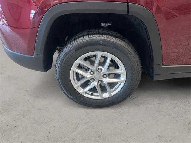 new 2025 Jeep Grand Cherokee car, priced at $43,648
