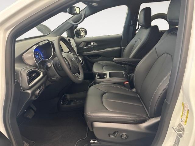 new 2026 Chrysler Pacifica car, priced at $43,949