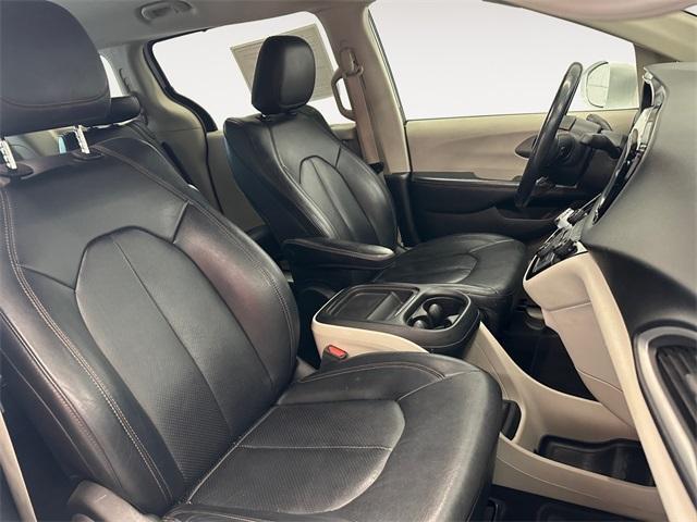 used 2020 Chrysler Pacifica car, priced at $17,999