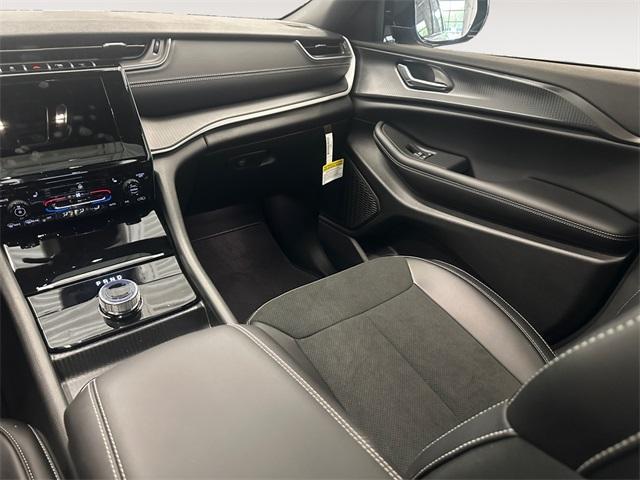new 2025 Jeep Grand Cherokee L car, priced at $51,370