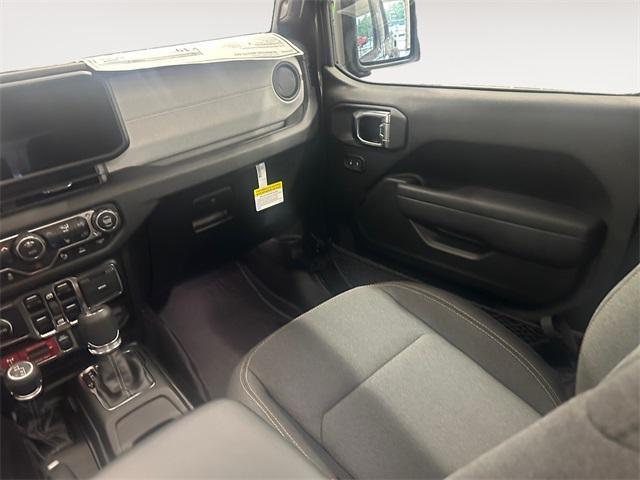 new 2025 Jeep Gladiator car, priced at $54,670