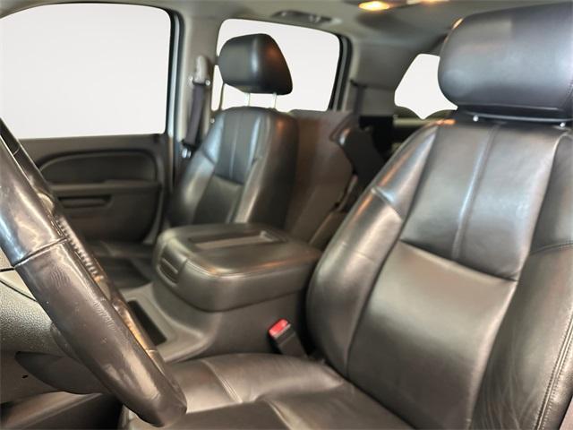 used 2014 GMC Yukon XL car, priced at $13,999