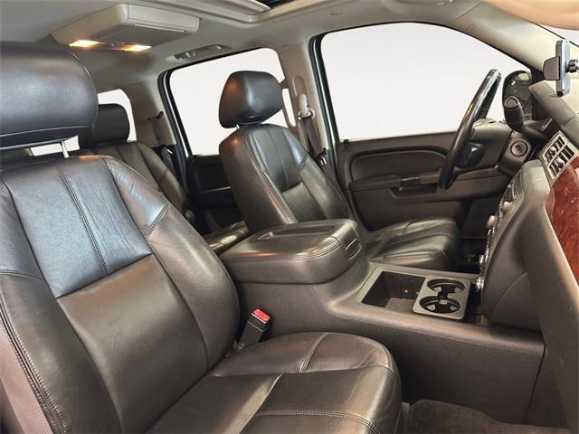 used 2014 GMC Yukon XL car, priced at $13,999