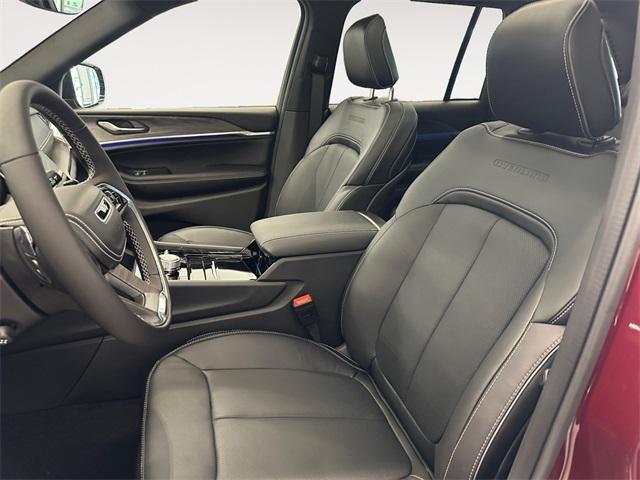 new 2025 Jeep Grand Cherokee car, priced at $58,700