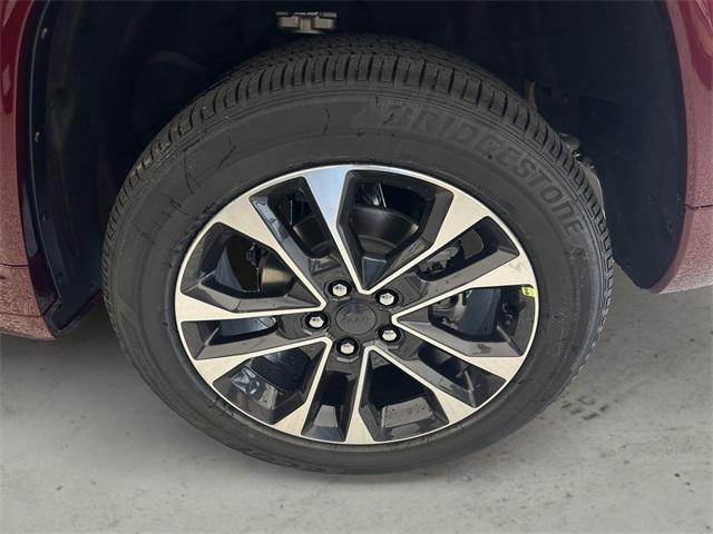 new 2025 Jeep Grand Cherokee car, priced at $58,700
