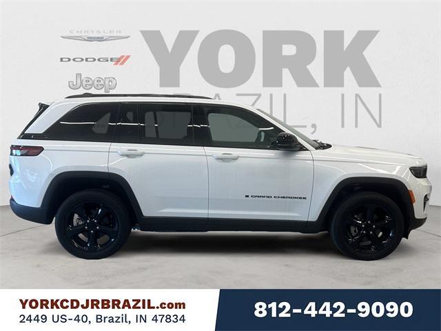 new 2024 Jeep Grand Cherokee car, priced at $49,075