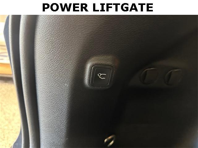 used 2020 Jeep Cherokee car, priced at $17,989