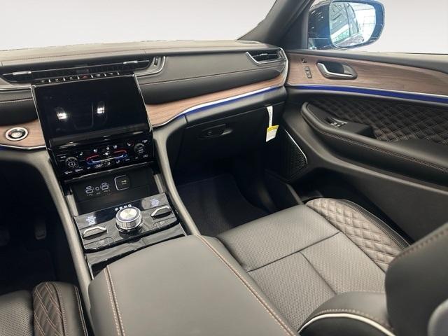 new 2025 Jeep Grand Cherokee car, priced at $62,180