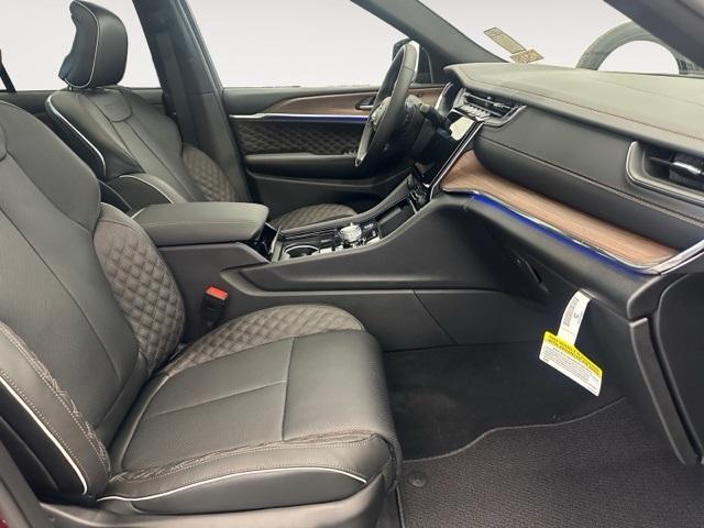 new 2025 Jeep Grand Cherokee car, priced at $62,180
