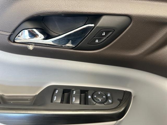 used 2023 GMC Acadia car, priced at $30,699