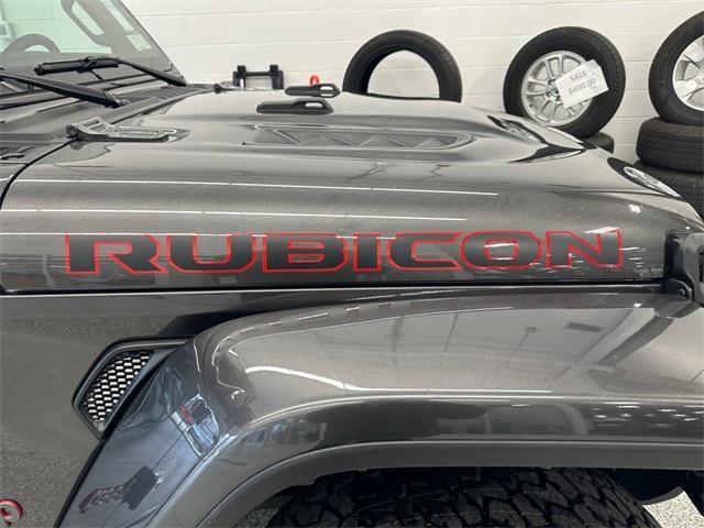new 2025 Jeep Gladiator car, priced at $64,540