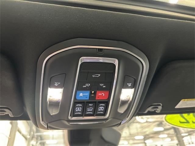 used 2022 Jeep Wagoneer car, priced at $47,596