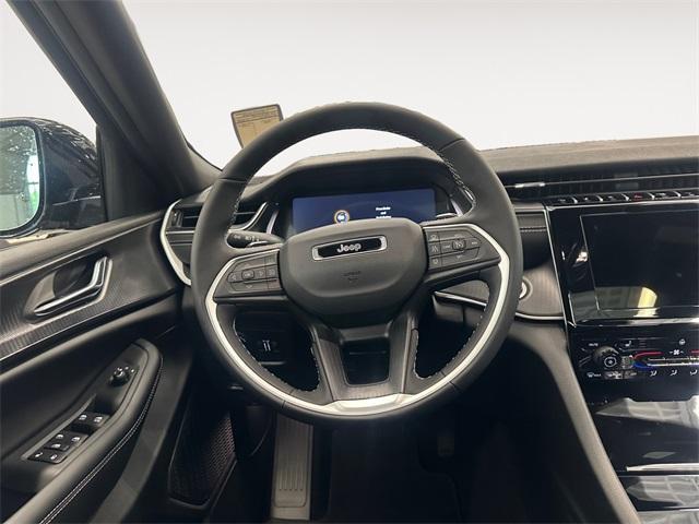 new 2025 Jeep Grand Cherokee car, priced at $46,740