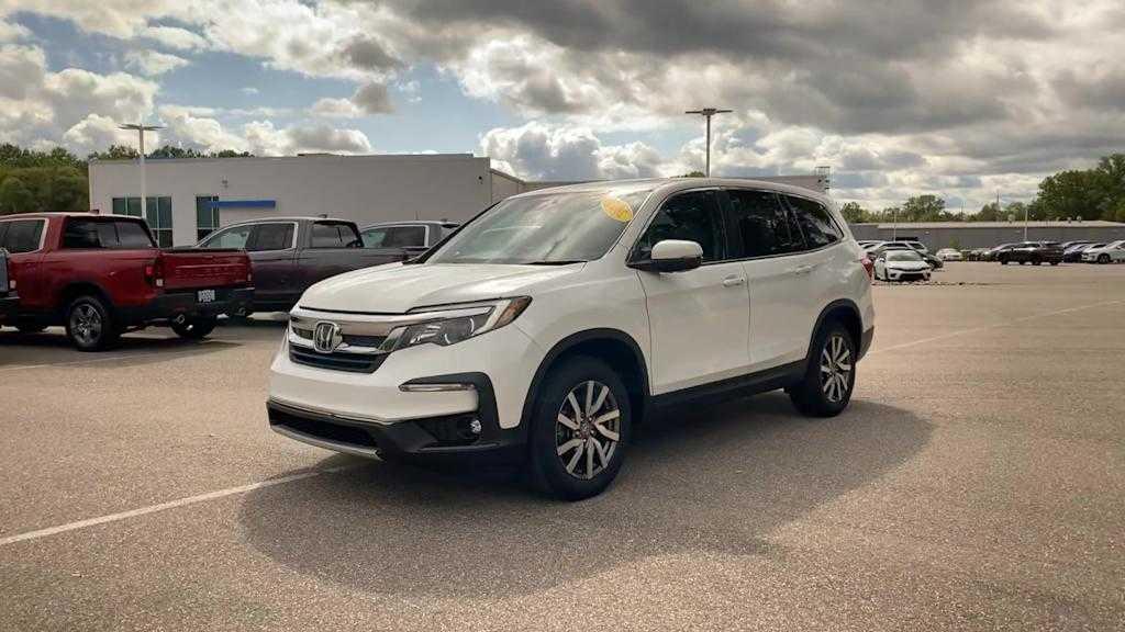 used 2022 Honda Pilot car, priced at $26,799