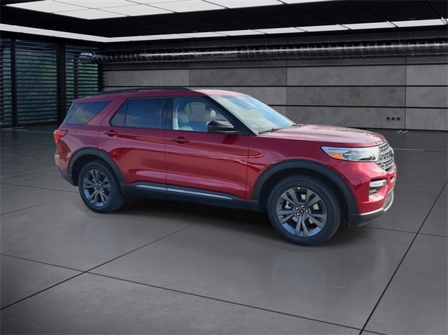 new 2024 Ford Explorer car, priced at $42,959