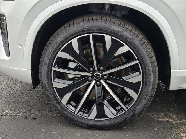 new 2025 Volvo XC90 car, priced at $69,155