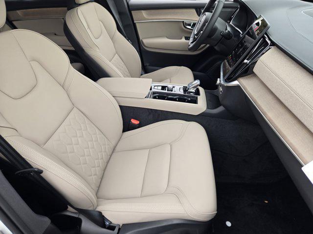 new 2025 Volvo XC90 car, priced at $69,155
