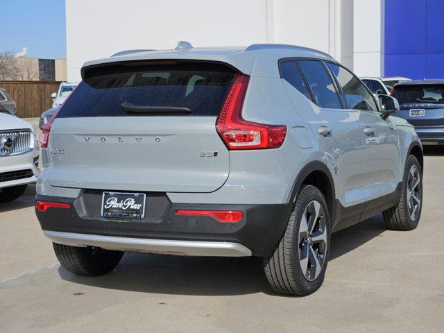 new 2025 Volvo XC40 car, priced at $46,795