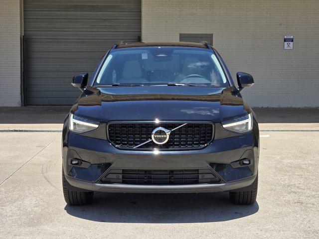 new 2025 Volvo XC40 car, priced at $55,415