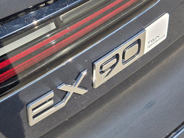 new 2025 Volvo EX90 car, priced at $89,420